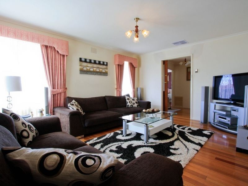 24 Marlborough Crescent, Hoppers Crossing VIC 3029