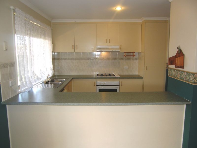 37 Alsace Avenue, Hoppers Crossing VIC 3029