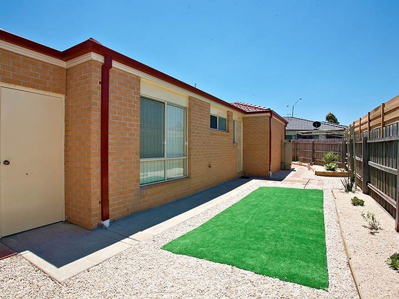 18/52 Latham Street, Werribee VIC 3030