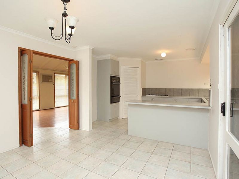 5 Tudor Court, Hoppers Crossing VIC 3029