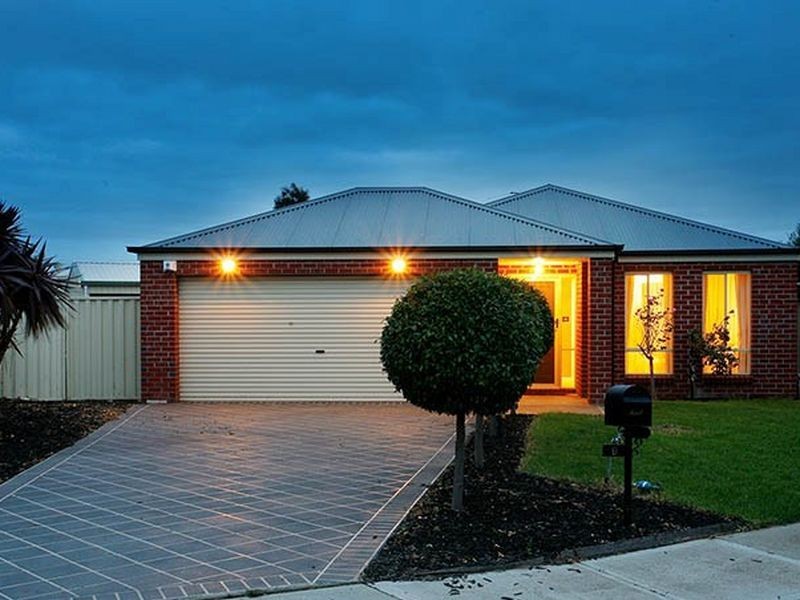 9 Joybells Crescent, Tarneit VIC 3029