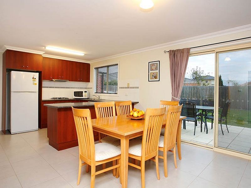 9 Joybells Crescent, Tarneit VIC 3029