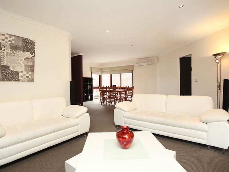 5 Lamb Grove, Hoppers Crossing VIC 3029