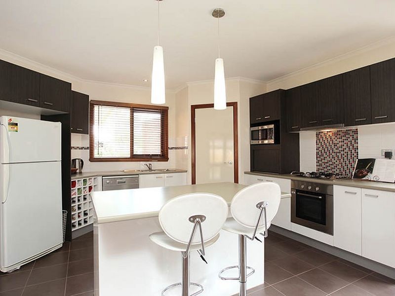 5 Lamb Grove, Hoppers Crossing VIC 3029