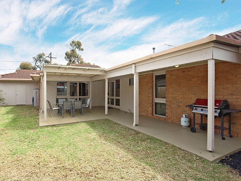 5 Lamb Grove, Hoppers Crossing VIC 3029