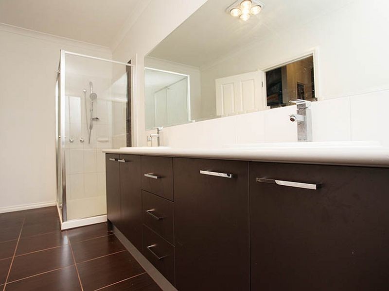 27 Prominence Boulevard, Tarneit VIC 3029