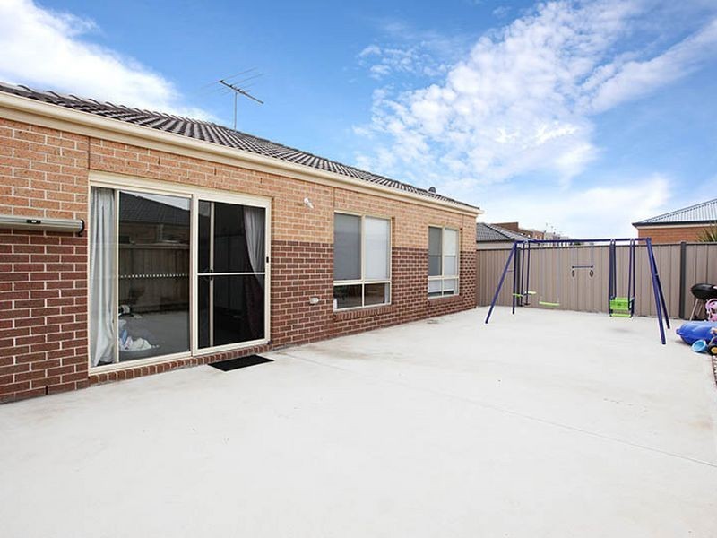 27 Prominence Boulevard, Tarneit VIC 3029