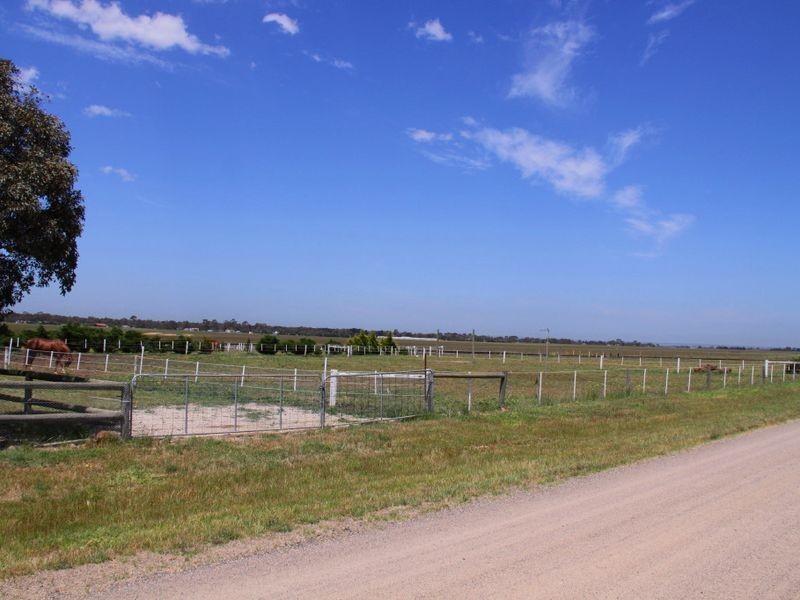 280 Cherry Swamp Road, Little River VIC 3211