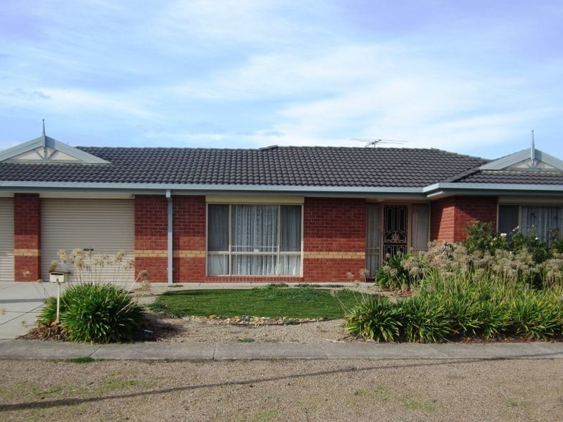 4 Caledonian Way, Point Cook VIC 3030