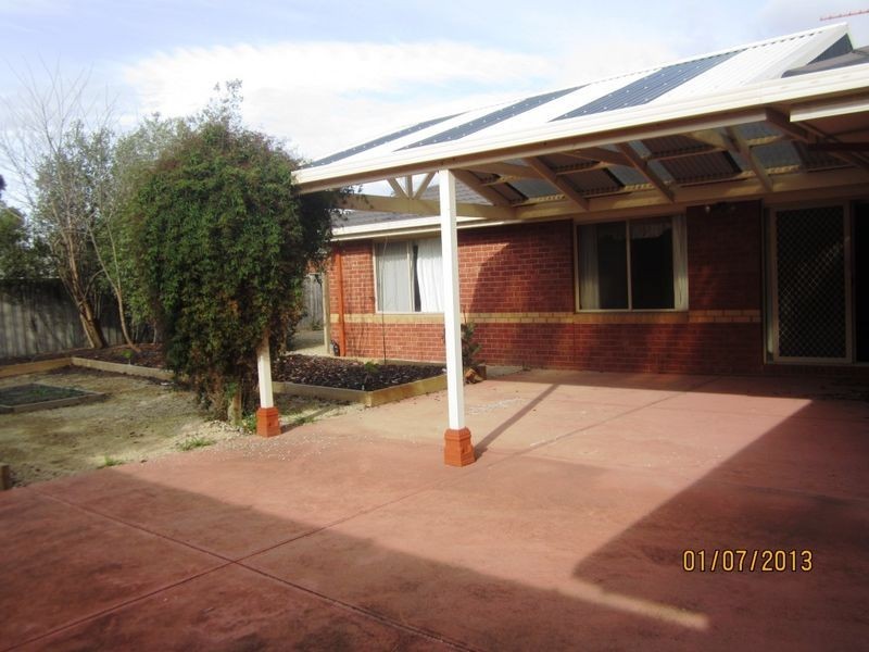 4 Caledonian Way, Point Cook VIC 3030