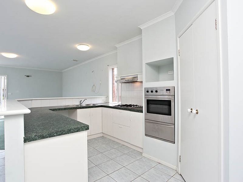 3 Warren Court, Altona Meadows VIC 3028