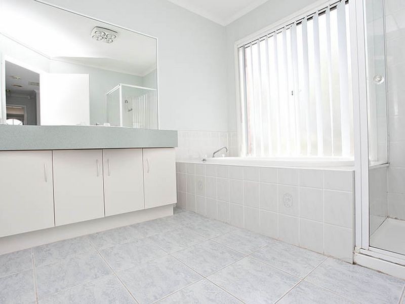 3 Warren Court, Altona Meadows VIC 3028