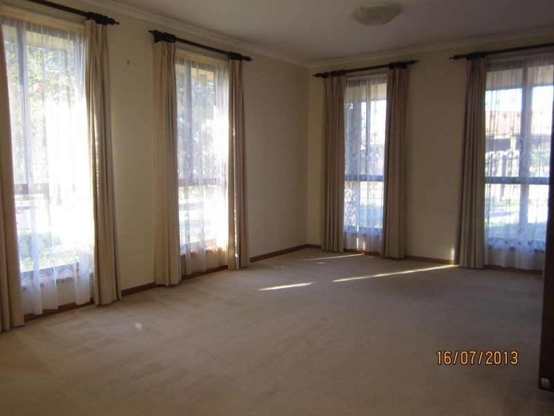 7 Heather Court, Hoppers Crossing VIC 3029