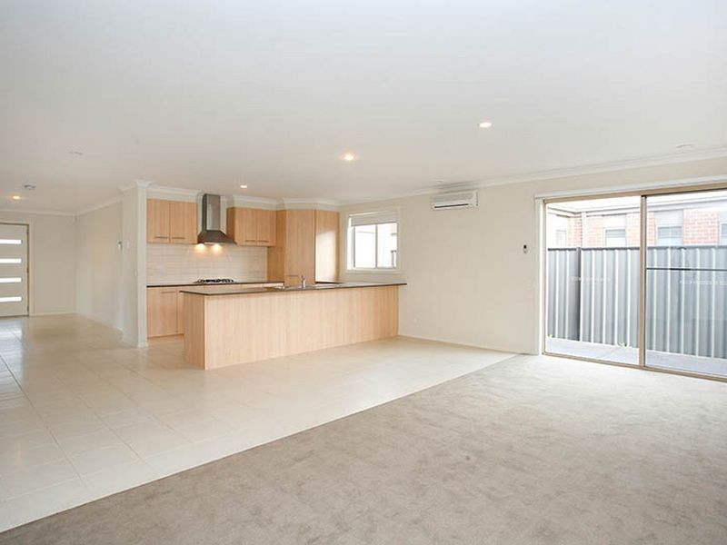 4 Kellerman Drive, Point Cook VIC 3030