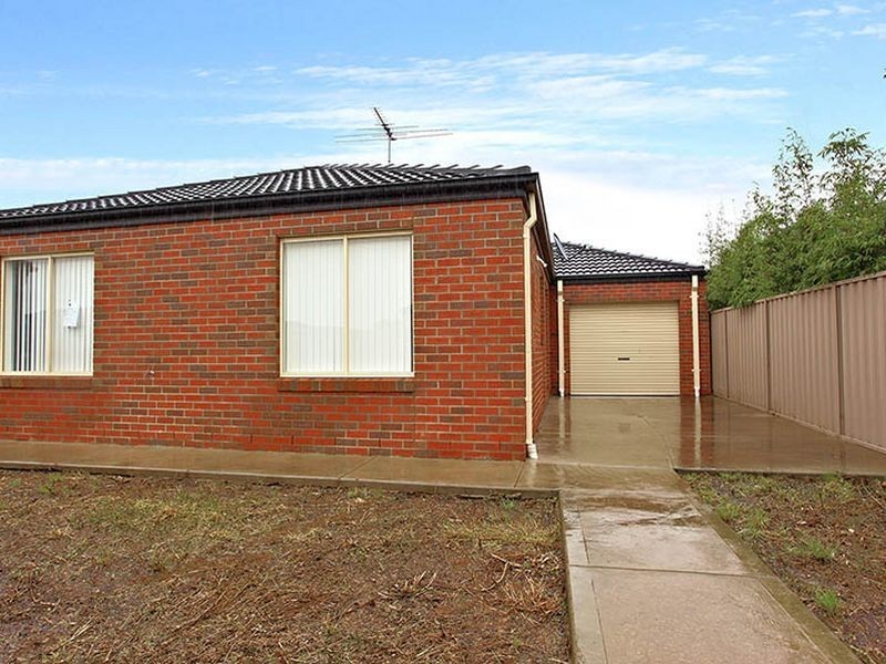 24 James Cook Drive, Truganina VIC 3029