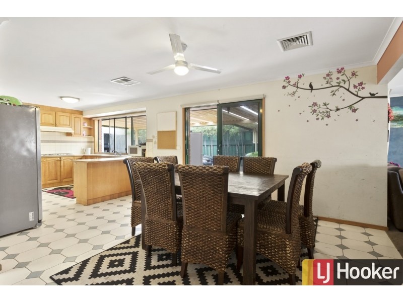 18 Karinya Close, Werribee VIC 3030