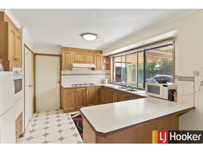 18 Karinya Close, Werribee VIC 3030