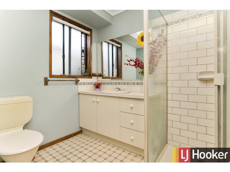 18 Karinya Close, Werribee VIC 3030