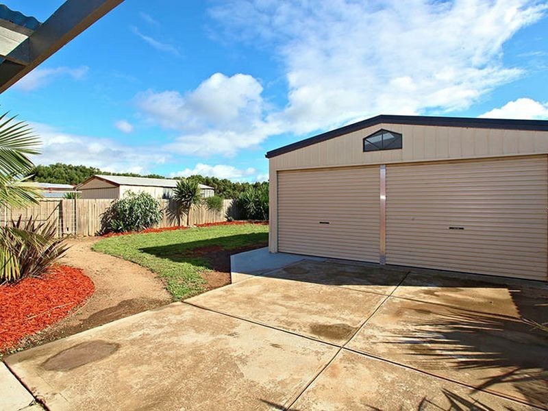 69 Flemington Crescent, Werribee VIC 3030