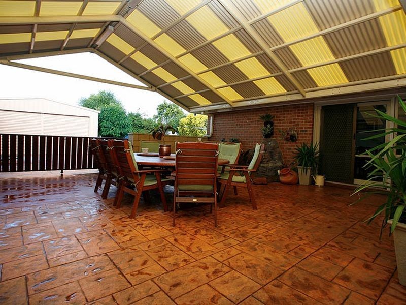 10 Buckingham Drive, Werribee VIC 3030
