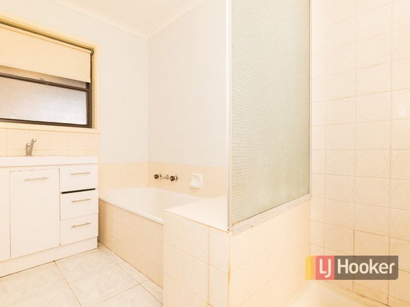 25 Kookaburra Avenue, Werribee VIC 3030