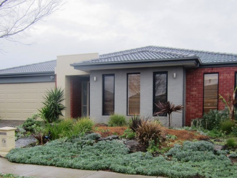35 Emperor Parade, Tarneit VIC 3029