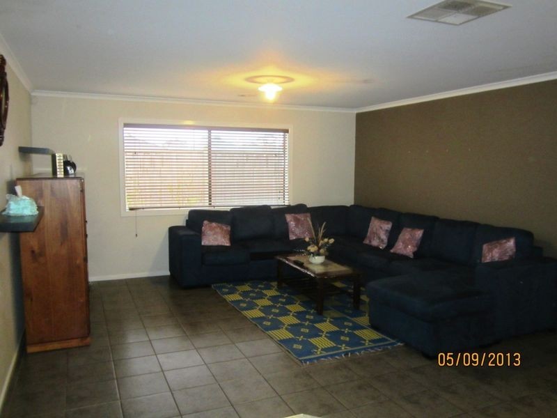 35 Emperor Parade, Tarneit VIC 3029