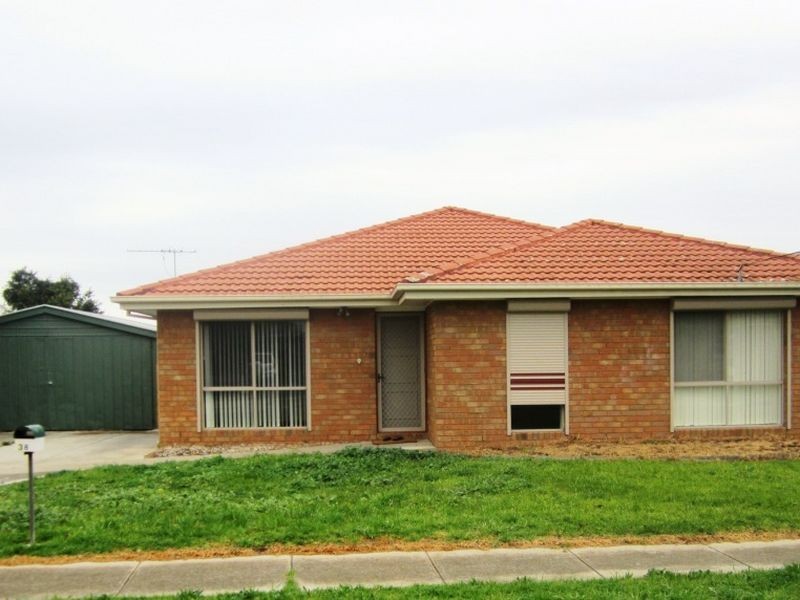 38 Hotham Crescent, Hoppers Crossing VIC 3029