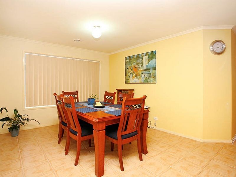 11 Mandarin Grove, Werribee VIC 3030