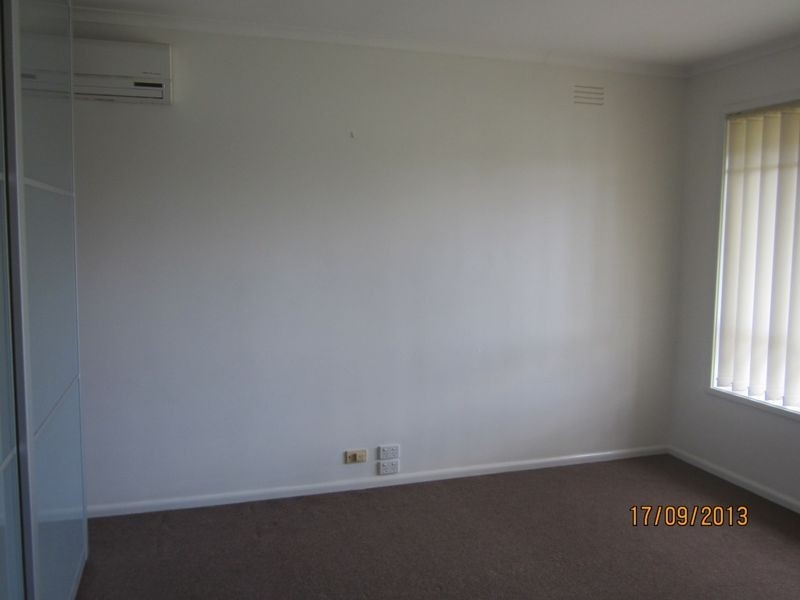 33 Powell Drive, Hoppers Crossing VIC 3029