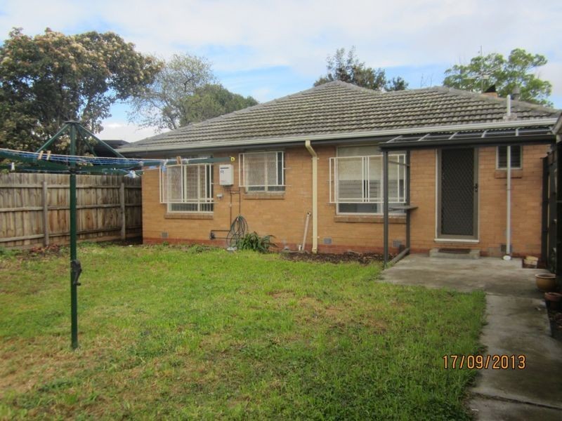 33 Powell Drive, Hoppers Crossing VIC 3029