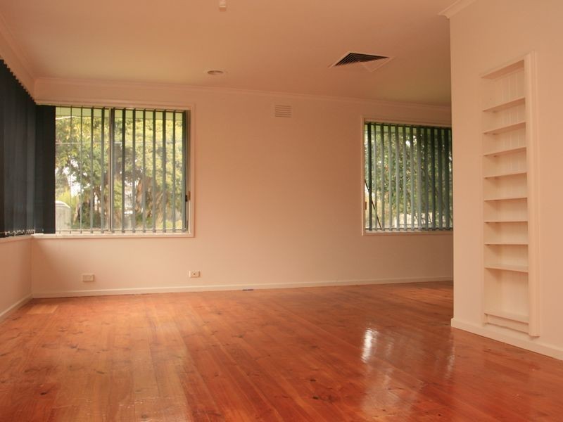 43 Shoalhaven Street, Werribee VIC 3030