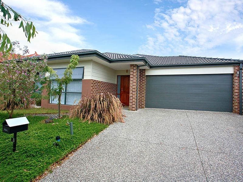 8 Mundi Crescent, Wyndham Vale VIC 3024