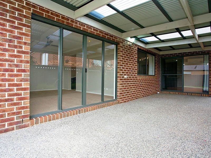 8 Mundi Crescent, Wyndham Vale VIC 3024