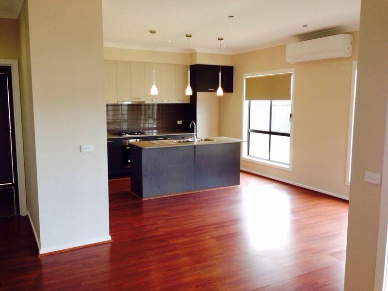 10 Lambourne Avenue, Truganina VIC 3029