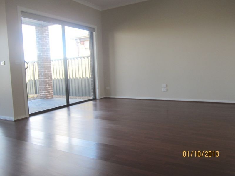 10 Lambourne Avenue, Truganina VIC 3029