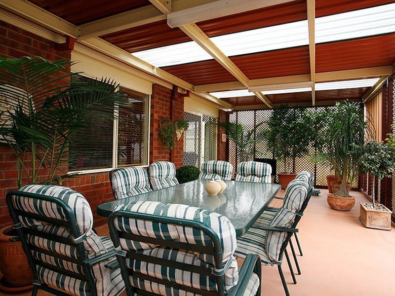 8 St Michael Drive, Tarneit VIC 3029