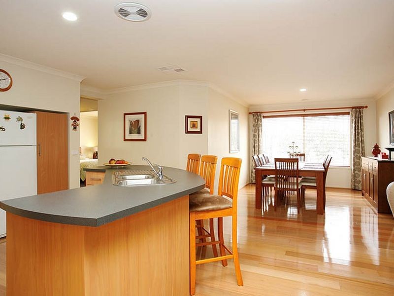 8 St Michael Drive, Tarneit VIC 3029