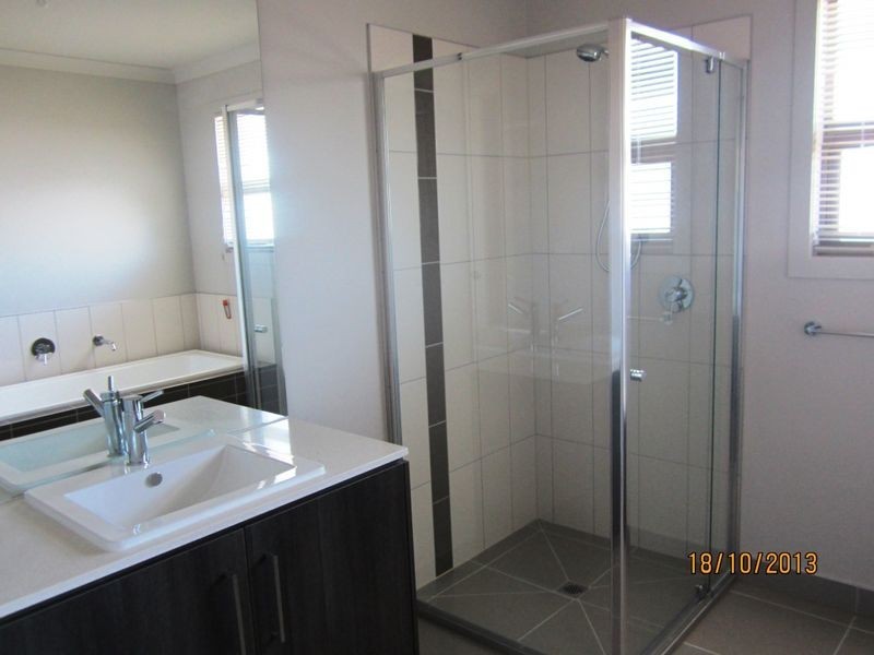 31 Basinview Drive, Tarneit VIC 3029