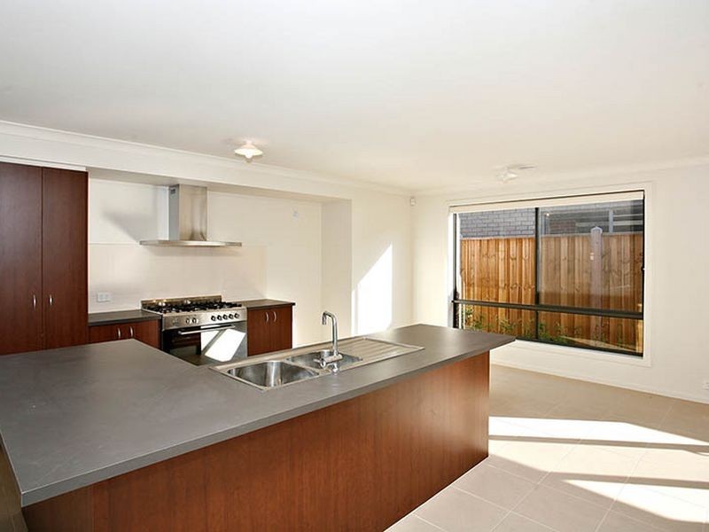 60 Fongeo Drive, Point Cook VIC 3030