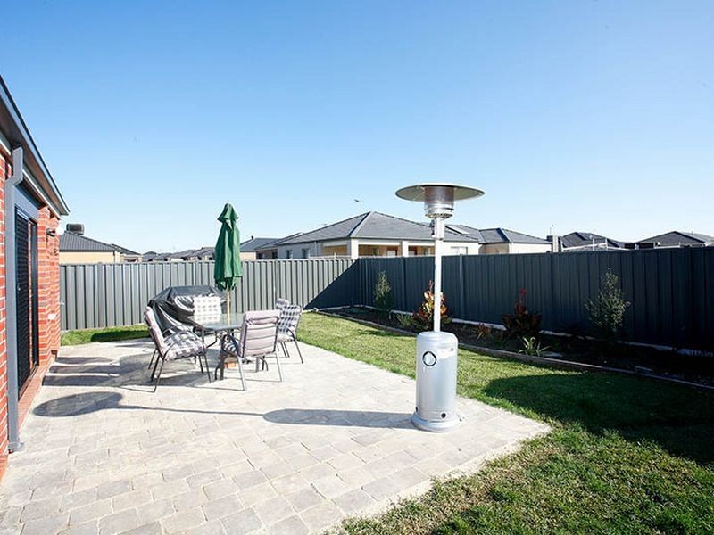 62 Kinglake Drive, Wyndham Vale VIC 3024