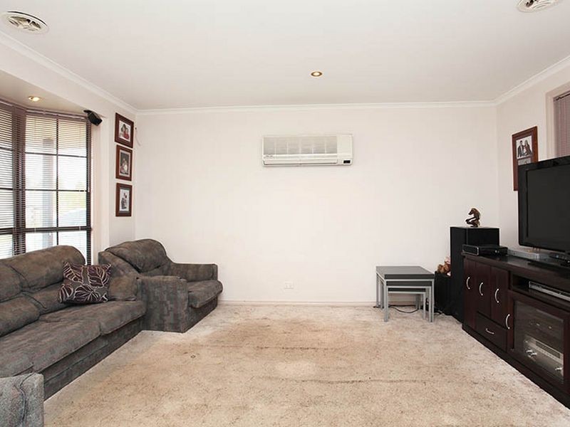 21 Deloraine Drive, Hoppers Crossing VIC 3029