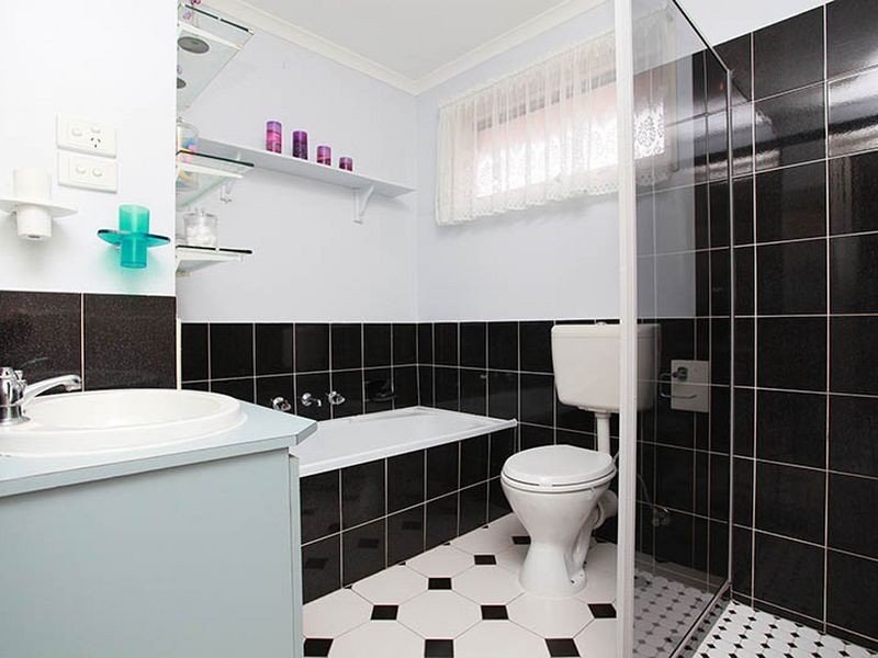77 Oriole Drive, Werribee VIC 3030