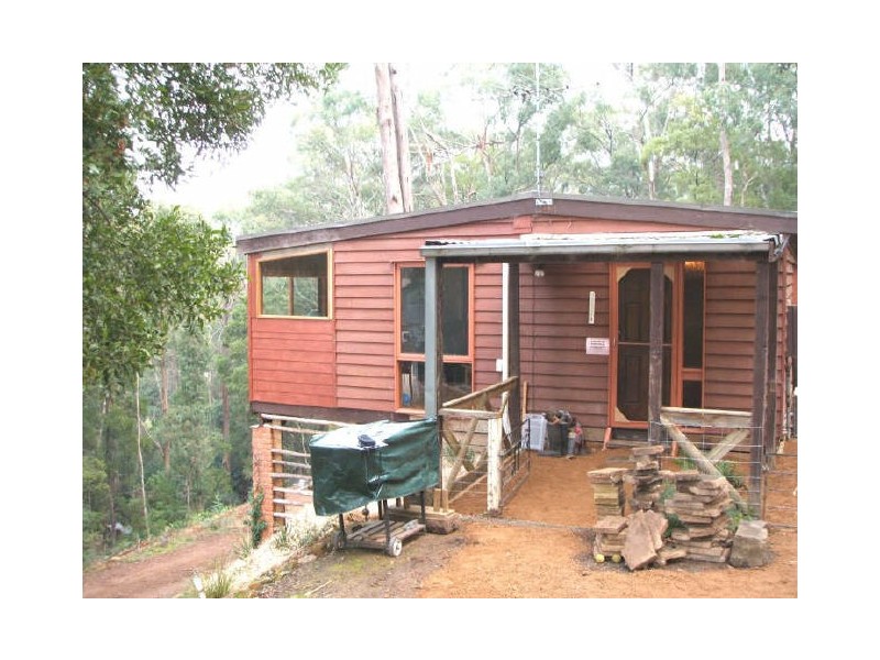 77 Forest Road, Flowerdale VIC 3717
