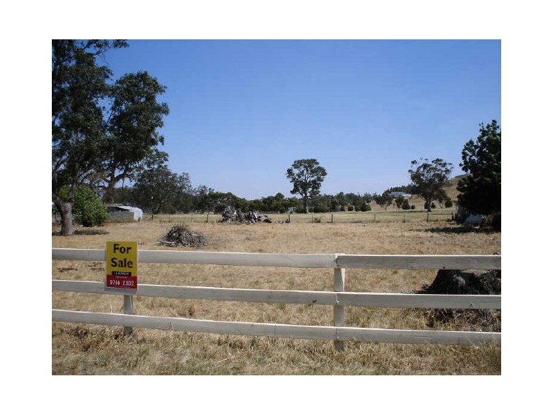 2064 Donnybrook Road, Yan Yean VIC 3755