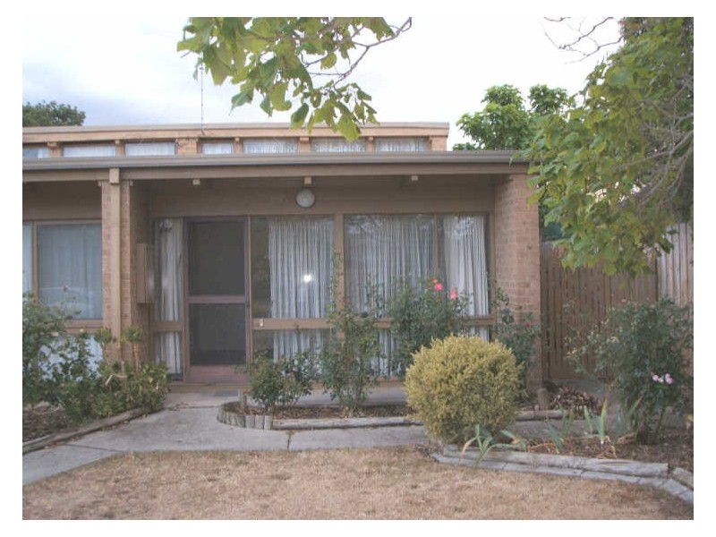 1/17 Oak Street, Whittlesea VIC 3757