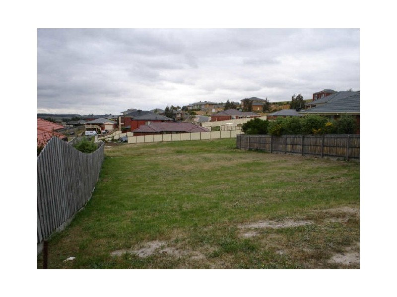 26 Lorikeet Drive, Whittlesea VIC 3757