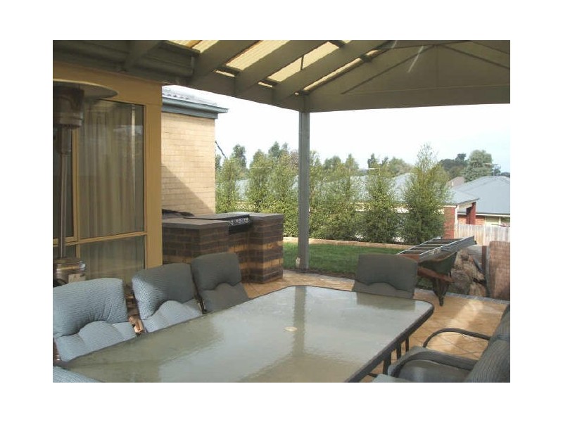 20 Plover Way, Whittlesea VIC 3757