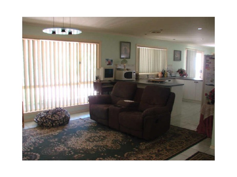 4 King Parrot Court, Flowerdale VIC 3717