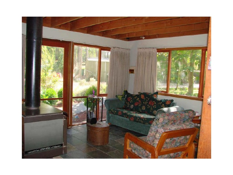 147 Kestral Lane, Kinglake West VIC 3757